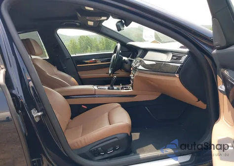 2015 BMW 750Li xDrive z USA, uszkodzony, nr VIN WBAYF8C57FD655228